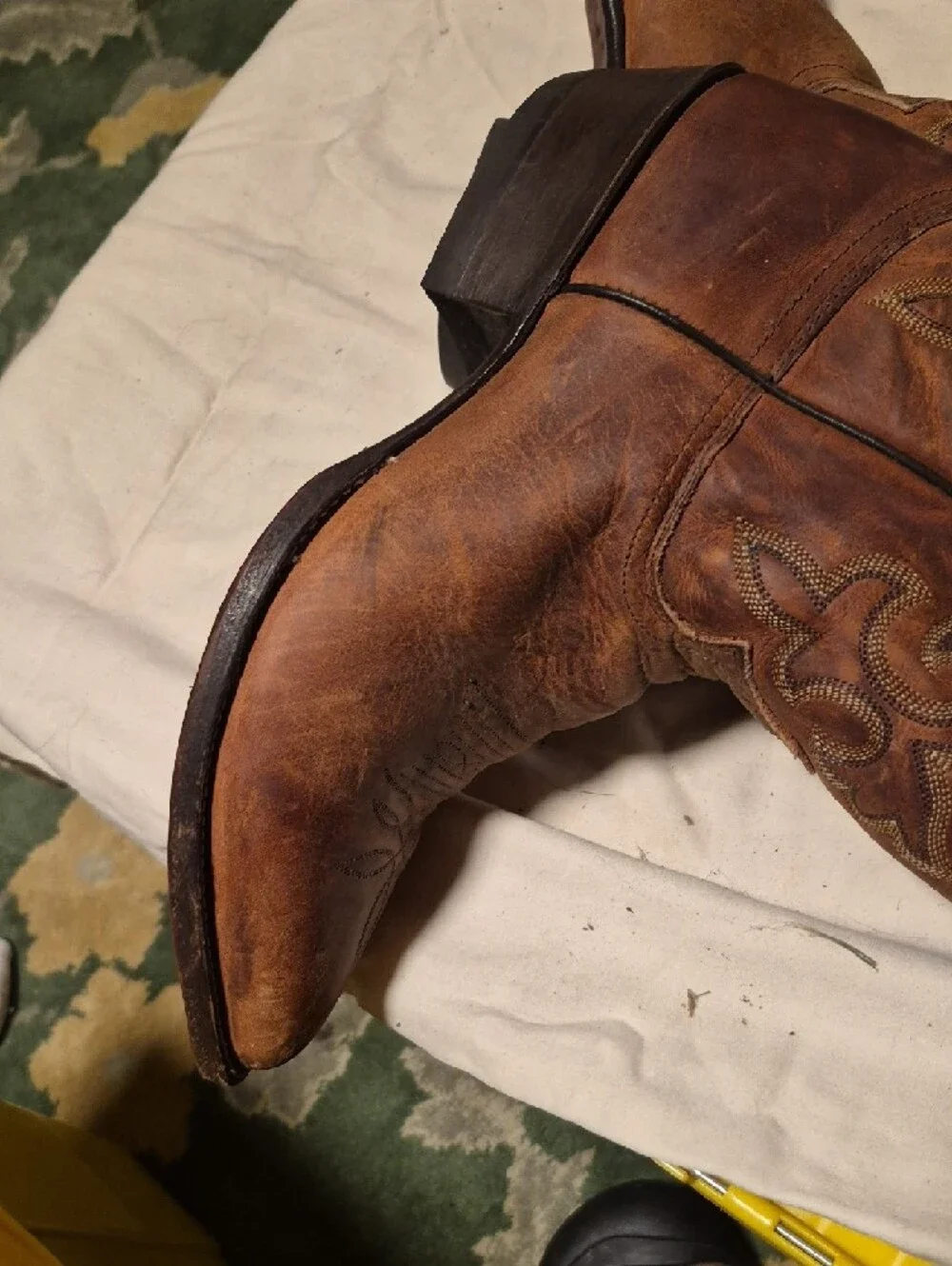 Justin Boots Men's Distressed Brown Leather Western Boots